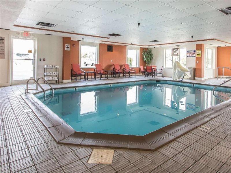 Comfort Suites Richmond Exteriér fotografie