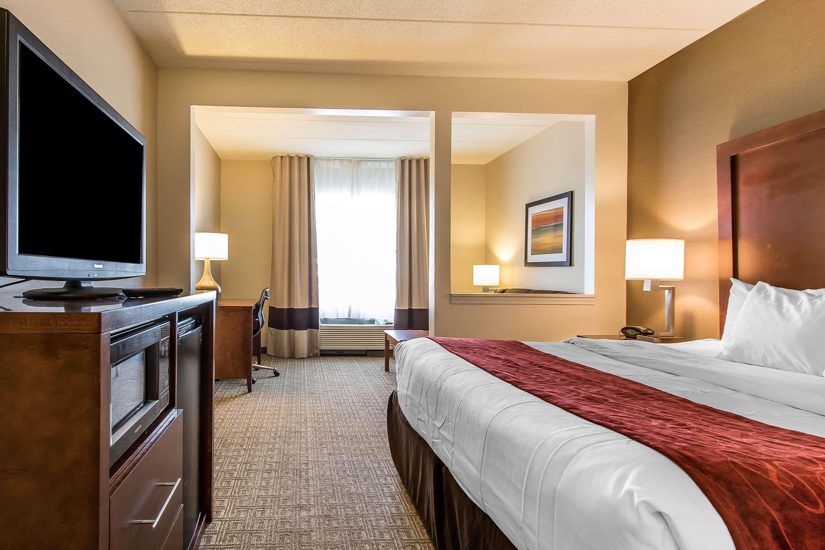 Comfort Suites Richmond Exteriér fotografie