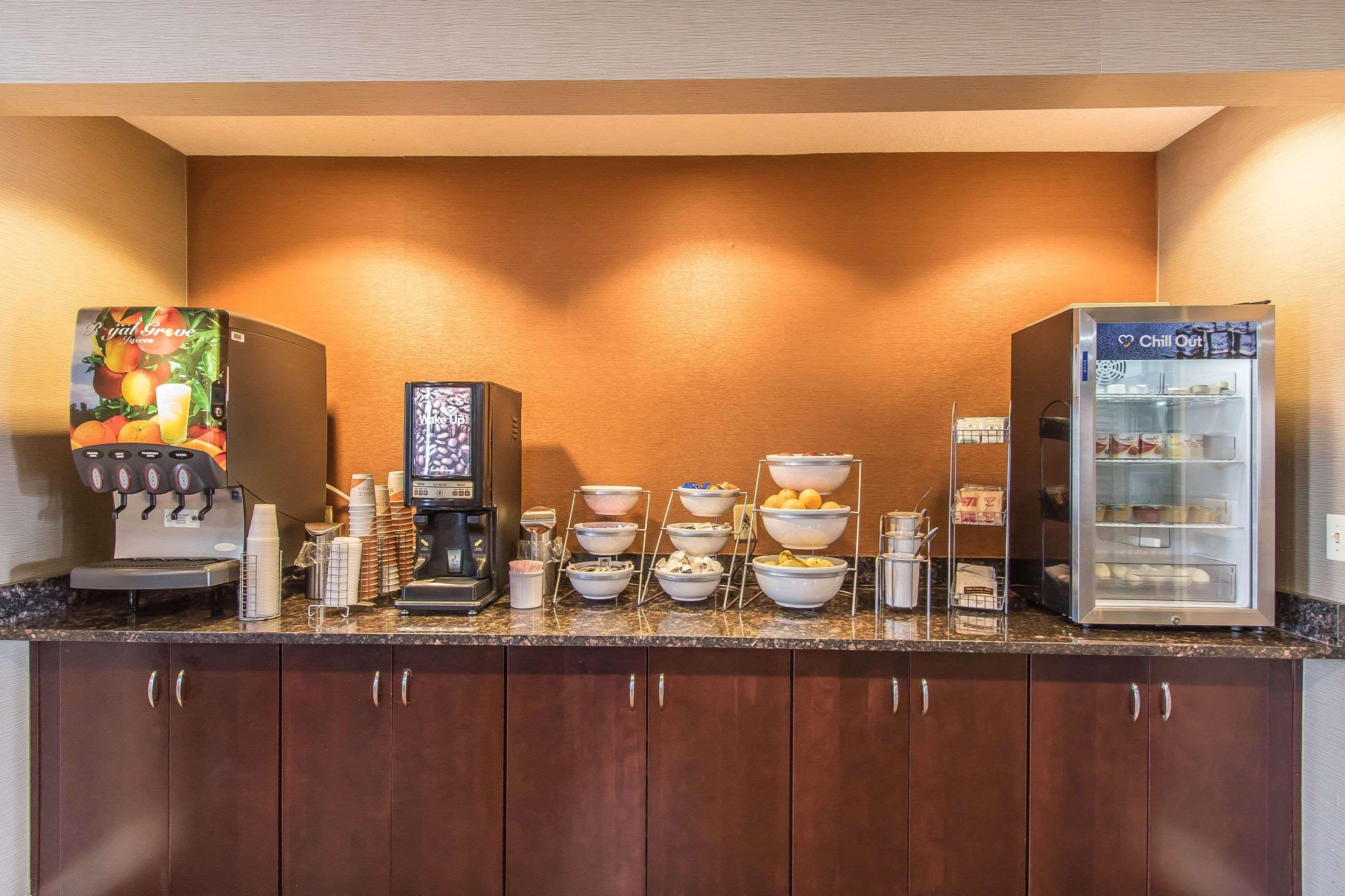 Comfort Suites Richmond Exteriér fotografie