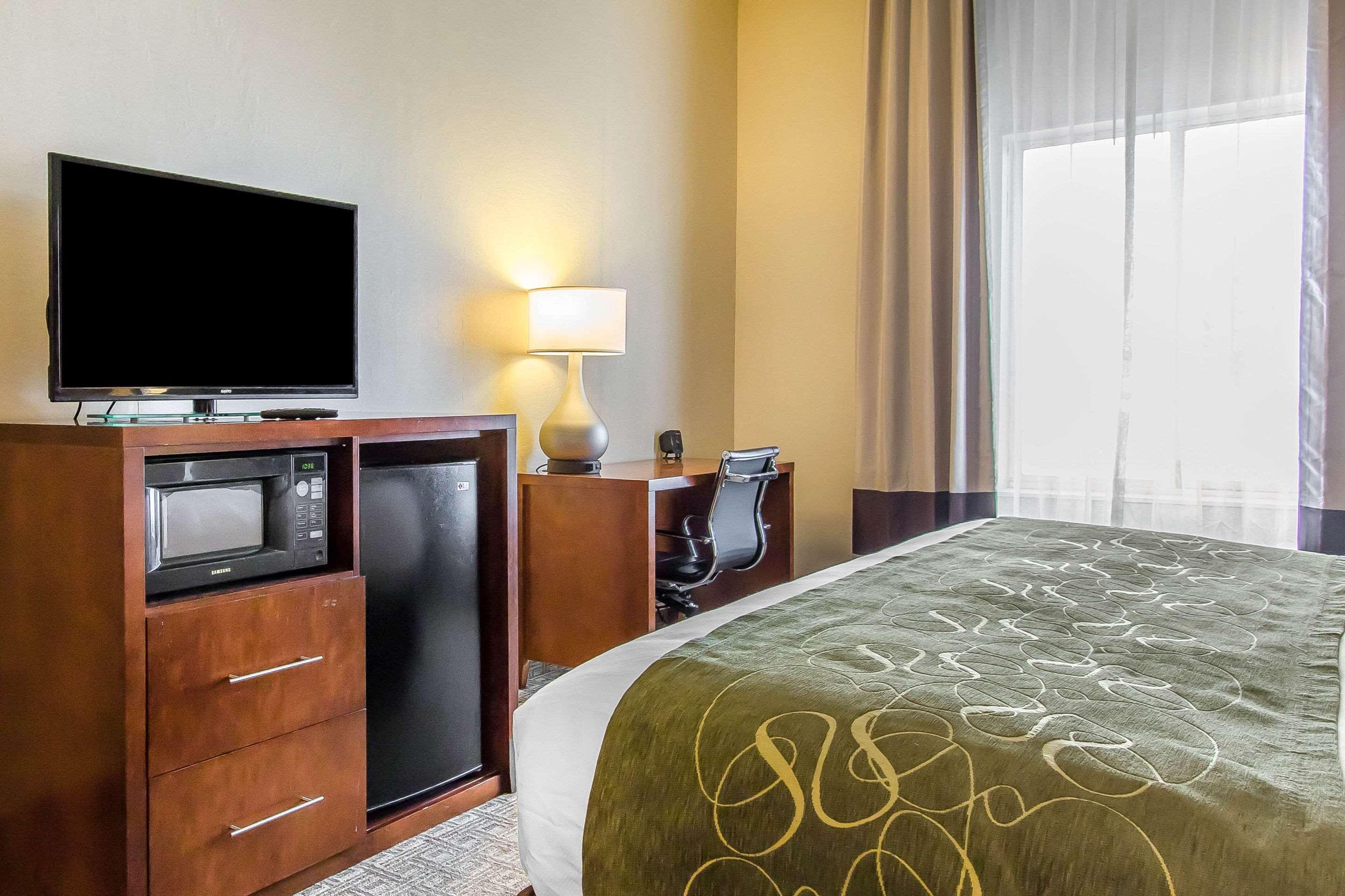 Comfort Suites Richmond Exteriér fotografie