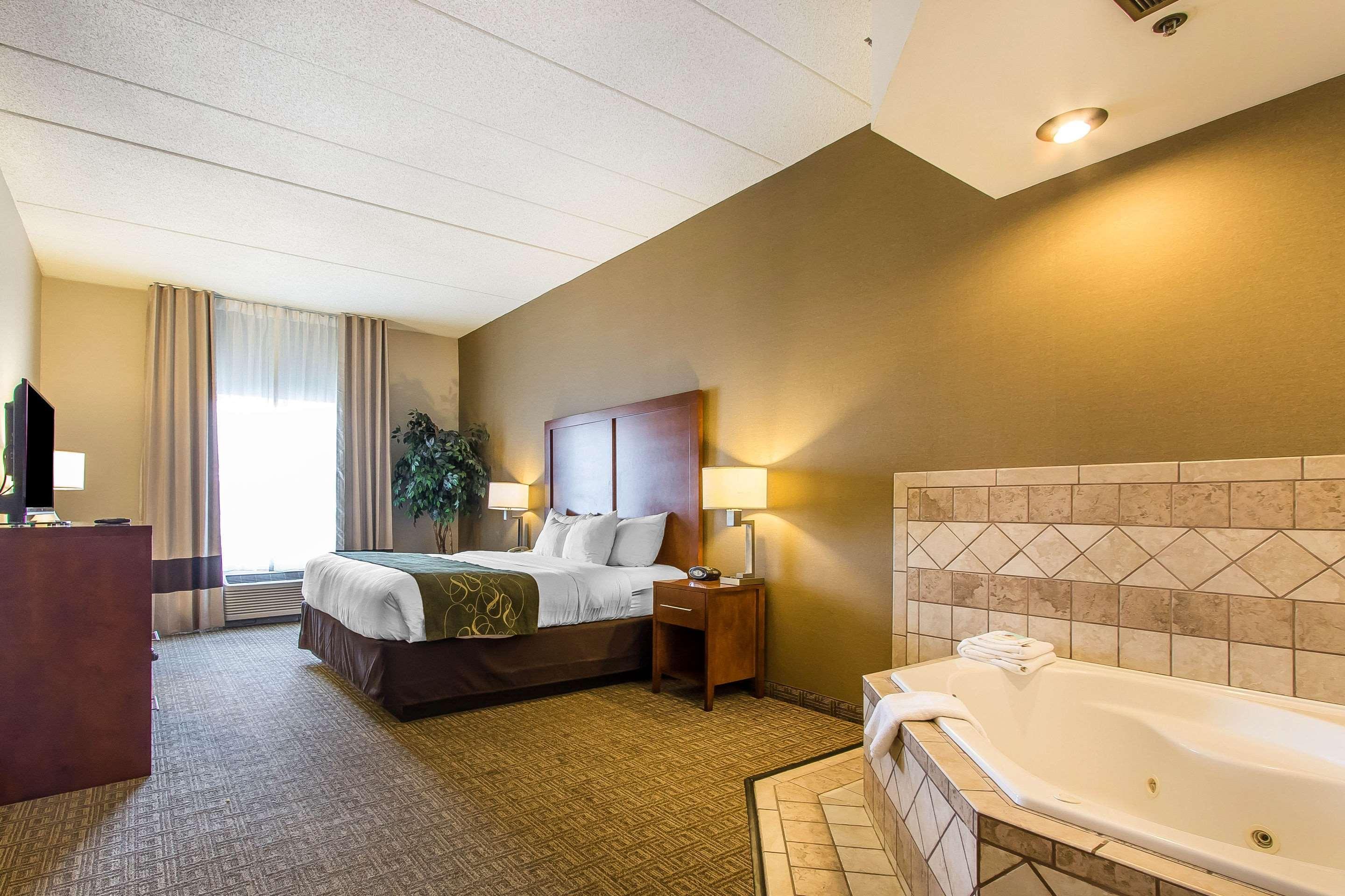 Comfort Suites Richmond Exteriér fotografie