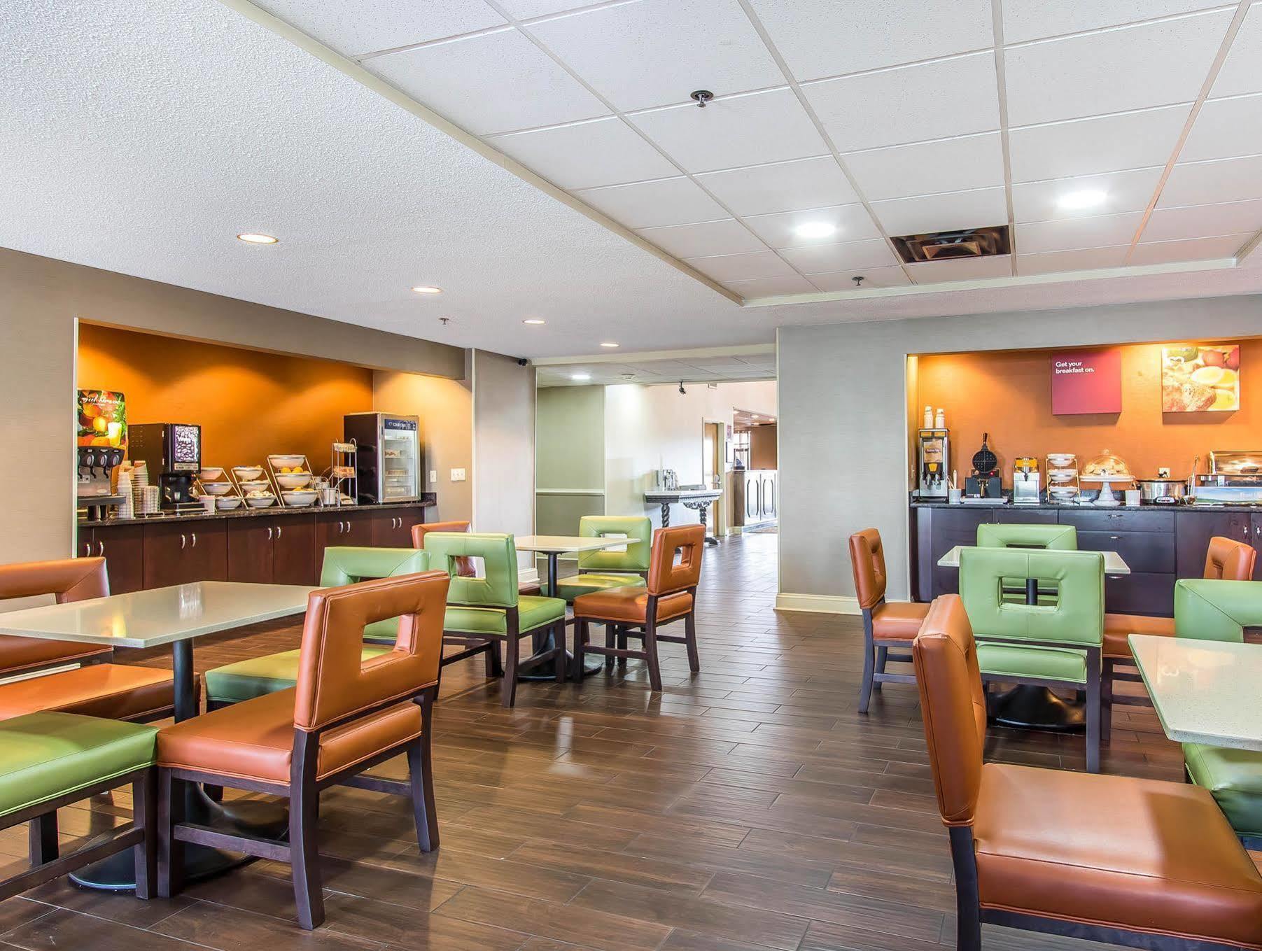 Comfort Suites Richmond Exteriér fotografie